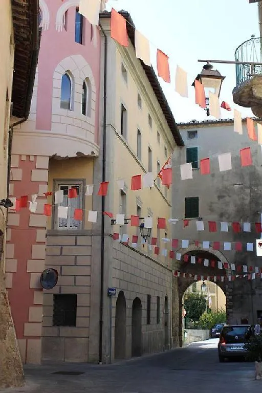 Mansarda Con Solarium Panoramico Su Centro Storico Di Sarteano Vicino Alle Famose Terme Della Val D'Orcia 0*,  Italien